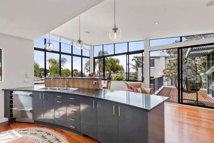 15 Hamana Street Narrow Neck_2