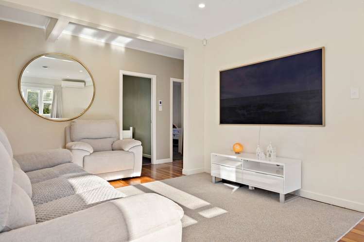 237 Parkhurst Road Parakai_21
