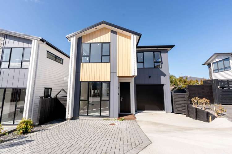 2F Allegro Way Oteha_30