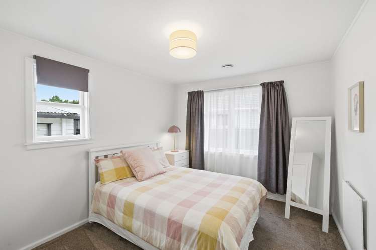 8 Dufek Crescent Wigram_12