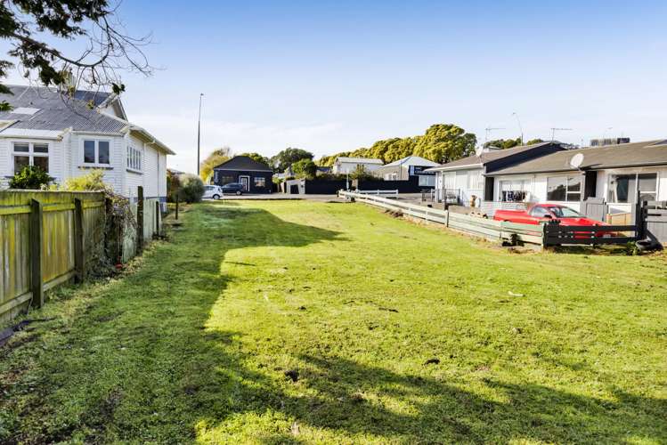 86 Lemon Street and 70, 72, 74 Eliot Street New Plymouth_39