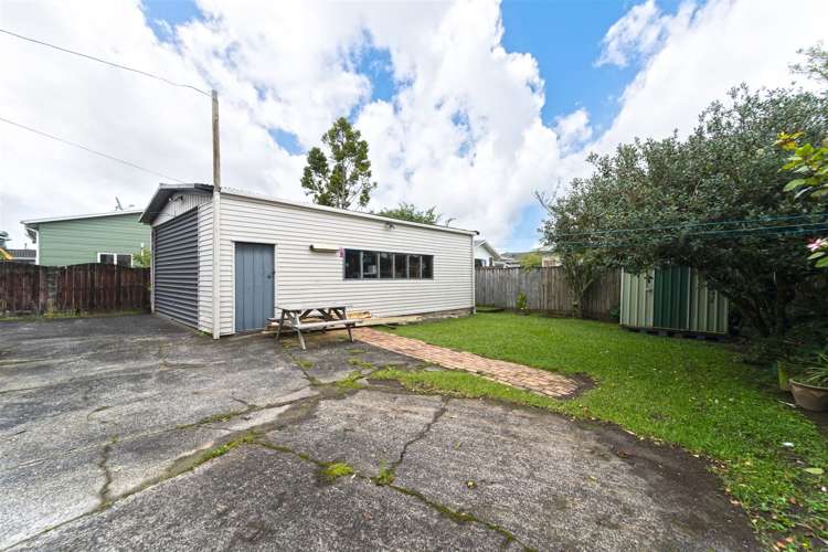 30 Universal Drive Henderson_12