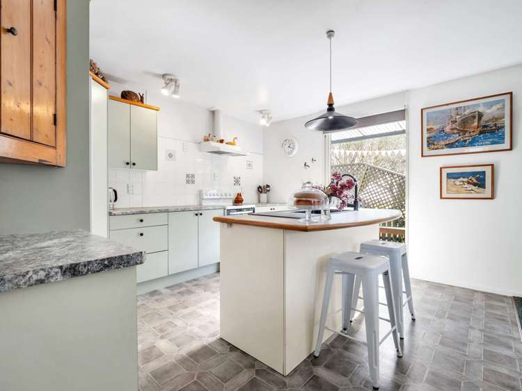 16 Rangiwhea Road Waiuku_3