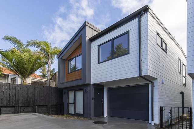 Stylish Standalone Living in Torbay