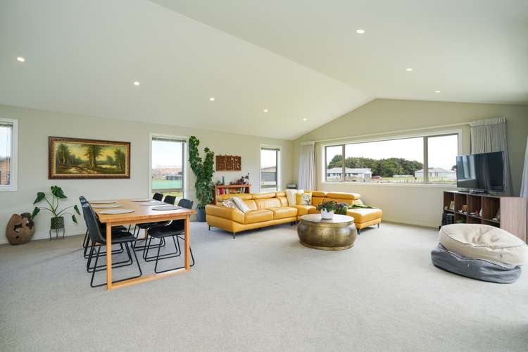 115 Blairlogie Close Otatara_6