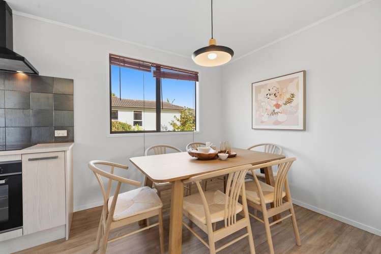 85 Oaktree Avenue Browns Bay_10