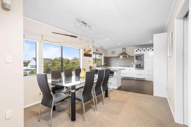 43 Polkinghorne Drive Manly_8