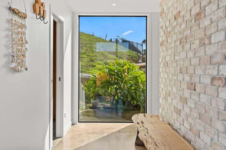 10 Solar Way Langs Beach_21