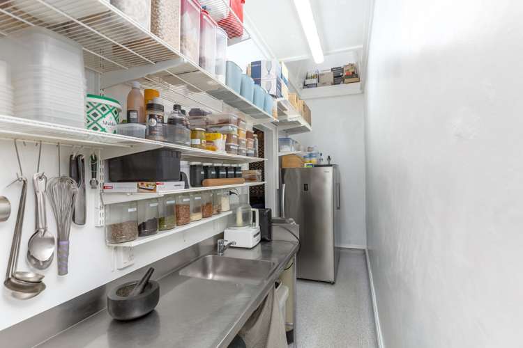 Shop 1/8 Kitchener Street Martinborough_14