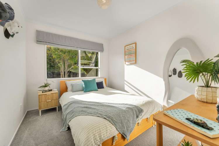 1/28 Noeleen St Glenfield_7