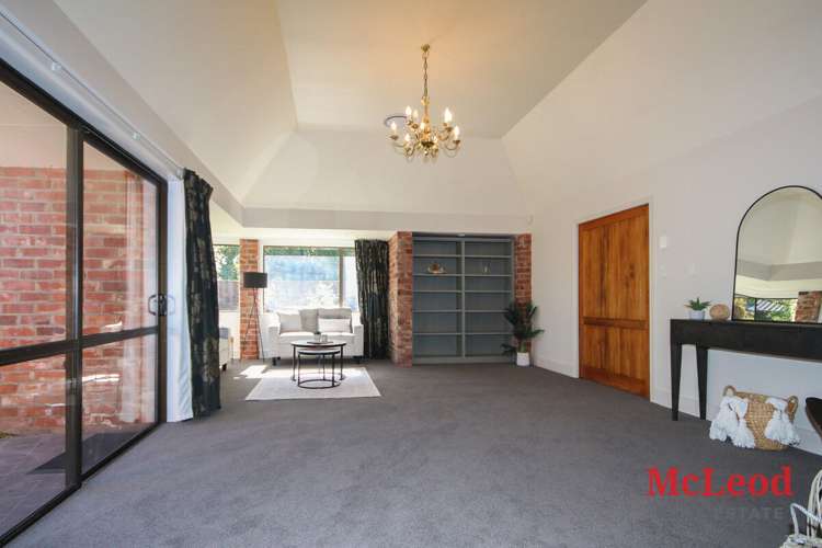 209 Middle Road Allenton_18