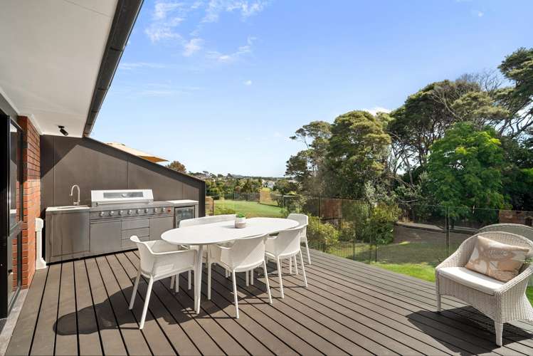 2/159 Norman Lesser Drive Saint Johns_7