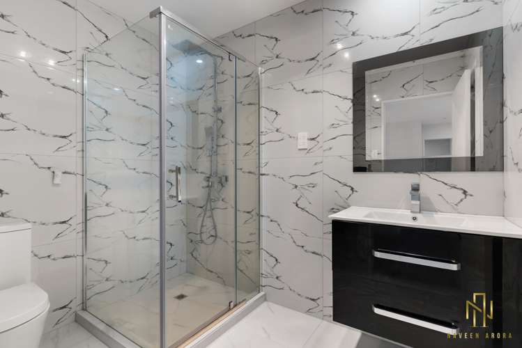 6 Matahae Drive Flat Bush_11