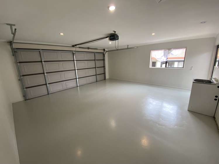 17c Tirimoana Road Te Atatu South_12