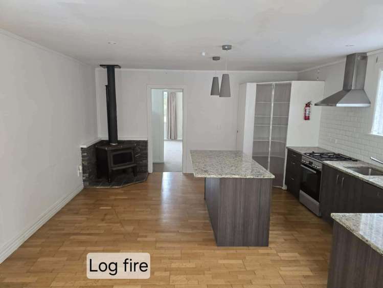 998 Thames Coast SH25 Road Thames_26