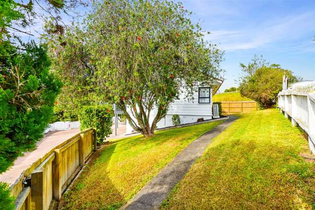 18 Landsdale Place Massey_4