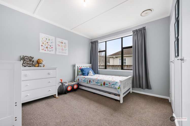 61 Shearer Crescent Naenae_16