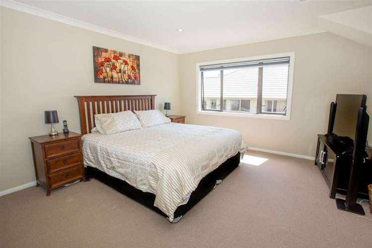 25 Tongariro Drive Aotea_12