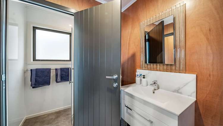 Tahakopa Valley Road Catlins Surrounds_22