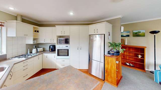 B/138 Ferguson Street West End_3