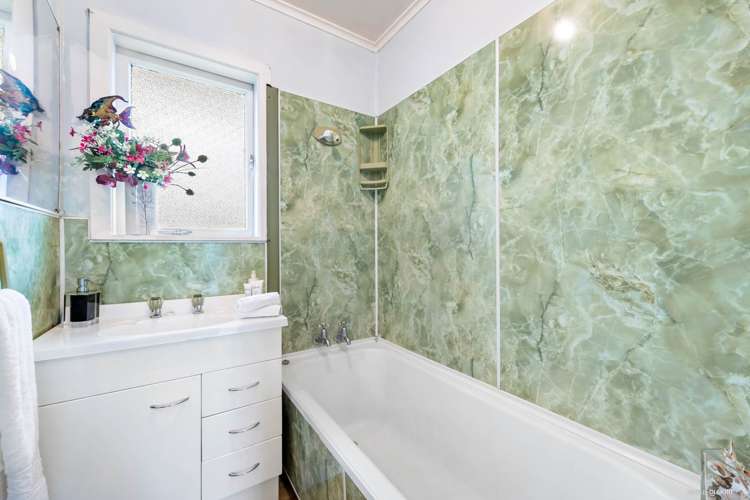 7 Percival Street Manurewa_11