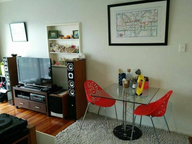 2/15 Woodford Road Mount Eden_3