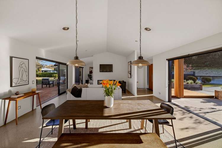 6 Crawford Place, Walnut Grove Lake Hayes Estate_11