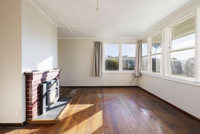 136 Riselaw Road Calton Hill_2