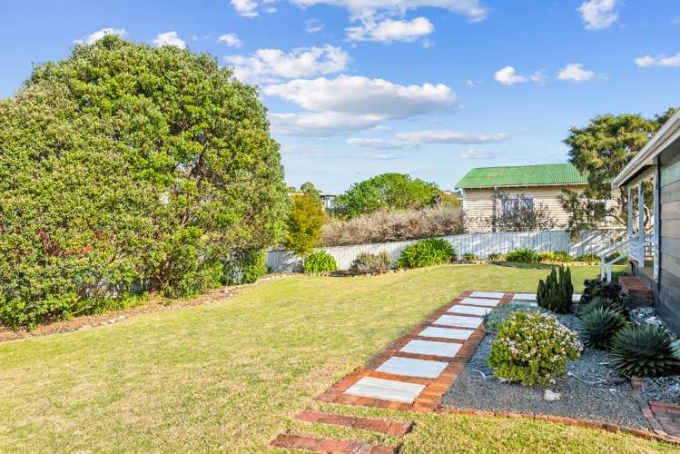 12 Hicks Crescent Waikanae Beach_4