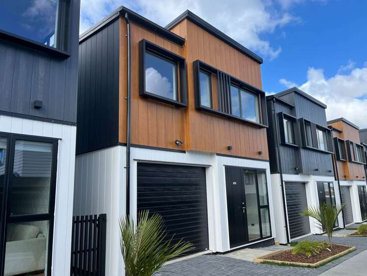 4/32 Bradbury Road Botany Downs_17