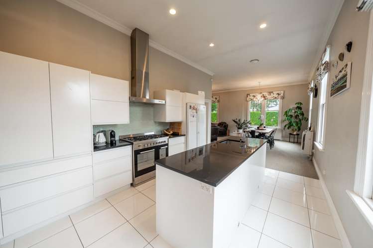 2 Grey Street Gladstone_2