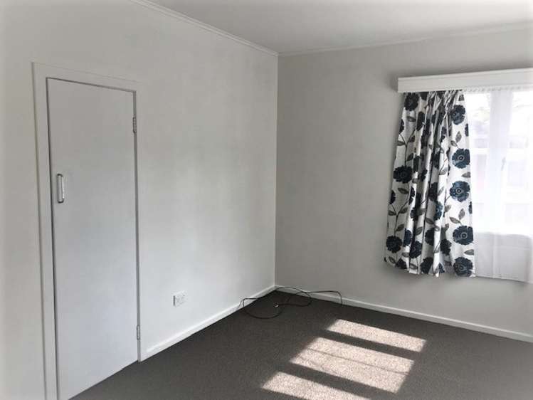 1/10 Toru Street Te Atatu Peninsula_5