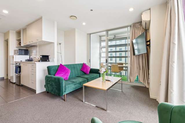 503/17 Amersham Way Manukau_4