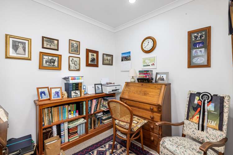 53 Athol Place Algies Bay_13