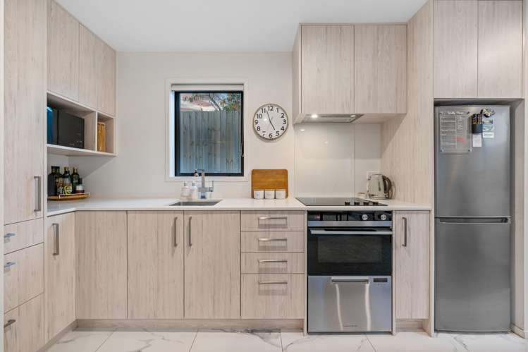 52f Vodanovich Road Te Atatu South_4