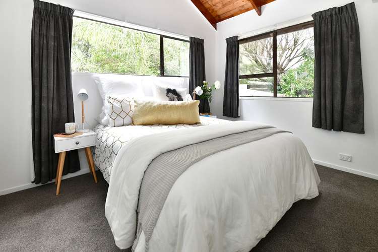 61 Brian Crescent Stanmore Bay_19