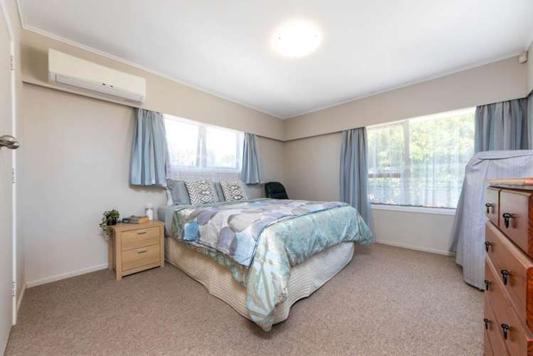 4237 Great North Road Glendene_7