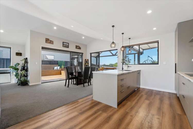 27 Tamihana Avenue Pyes Pa_11