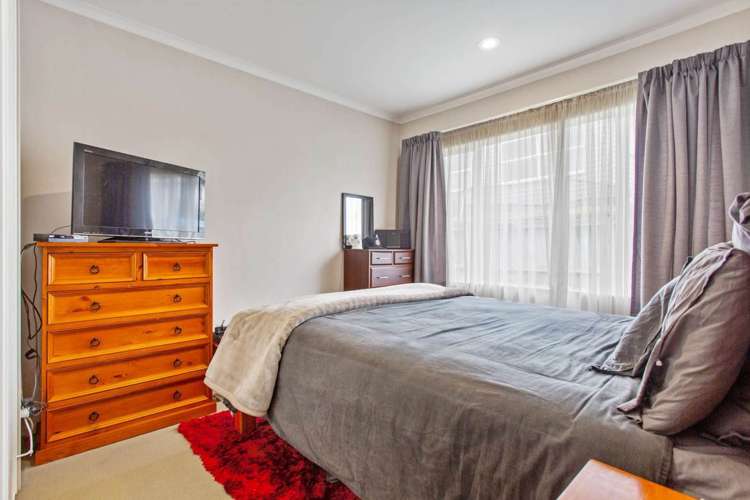 37 Stranraer Crescent Wattle Downs_8