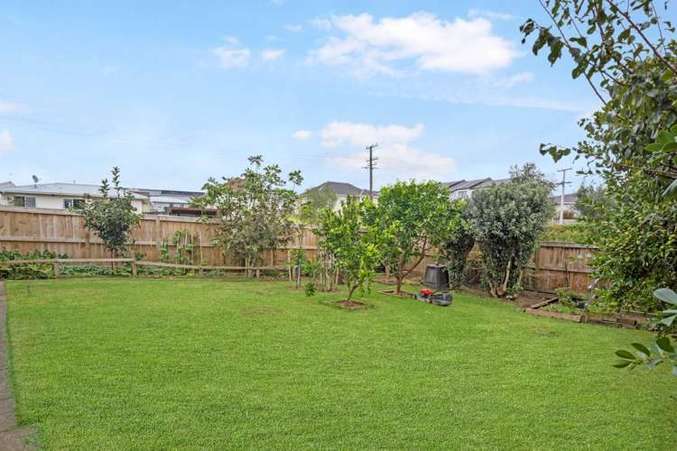 39 Kelman Road Kelston_11