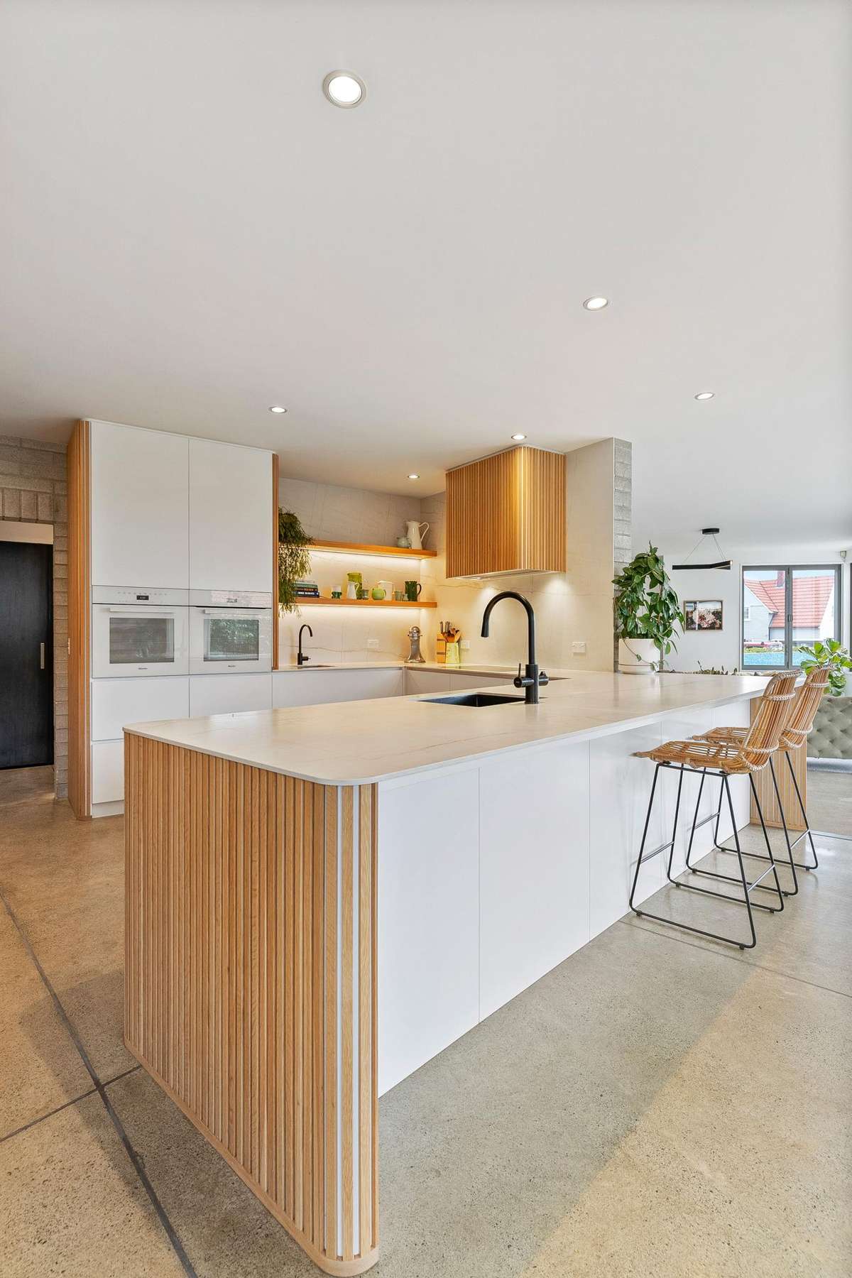 33A Stanley Point Road_1