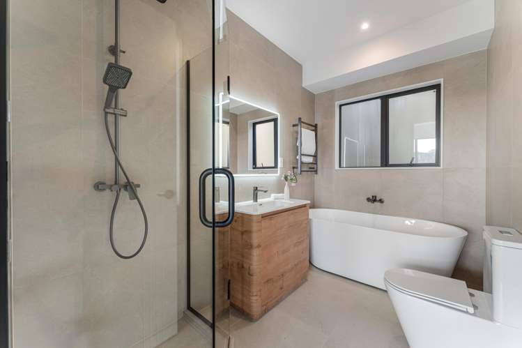 244E West Hoe Heights Orewa_20