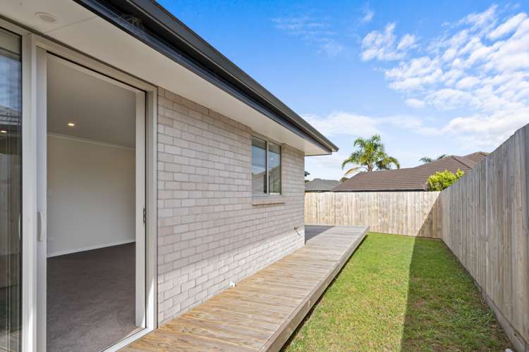 15 Ocean View Rise Ruakaka_7