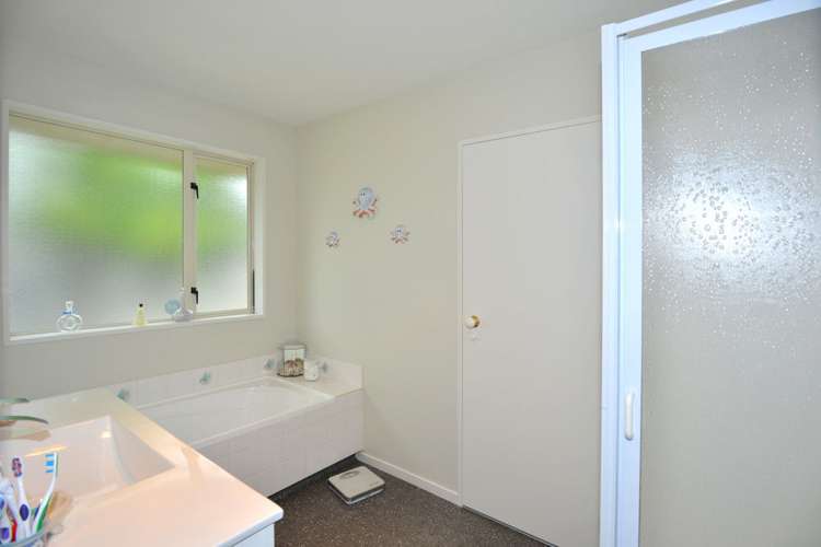 30 Peebles Drive Hei Hei_11