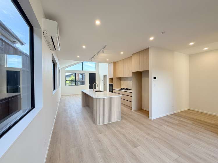 67 Huanui Drive Orewa_1