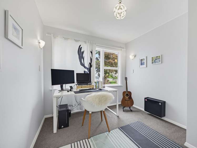 2 Magdalen Street Tawa_21