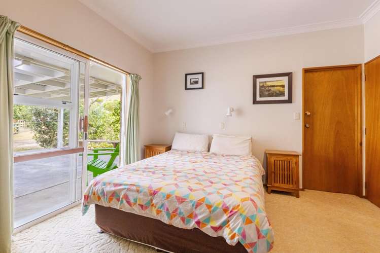 62 Beach Road Porangahau_11