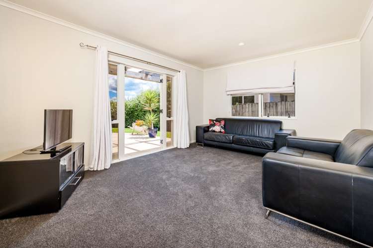 8 San Ambrosio Rise Henderson_14