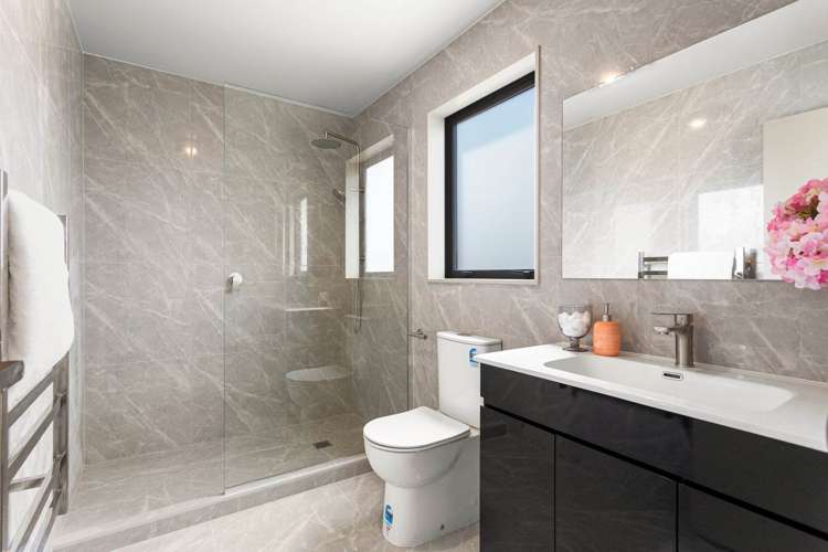 13 Hilda Place Favona_15