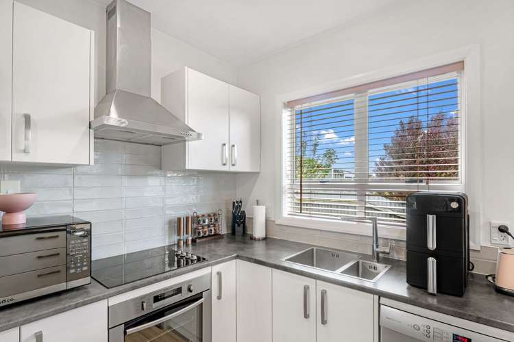 8 Cavendish Street Allenton Ashburton_7